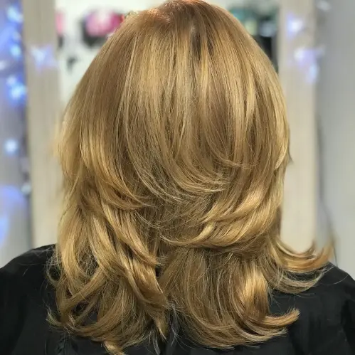 Midi cut with swoopy layers